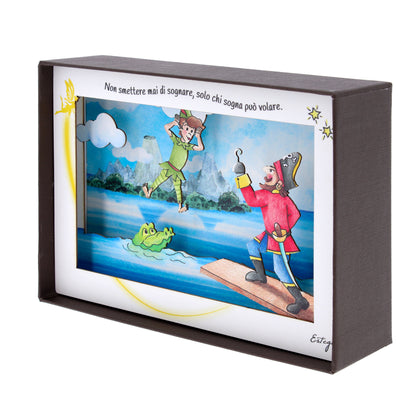 Quadro 3d in scatola, da appoggio, soggetto Peter Pan. Dimensioni 17x12 cm
