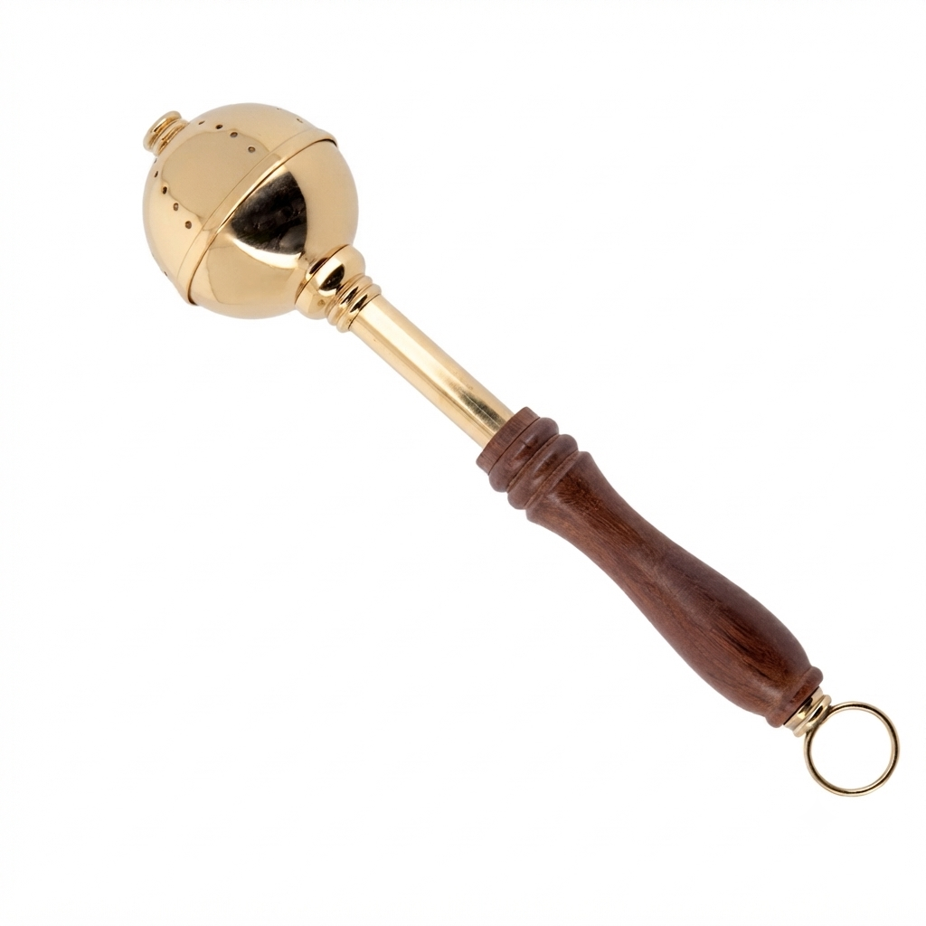 Secchiello con aspersorio per acqua benedetta in ottone dorato. Altezza 30 cm