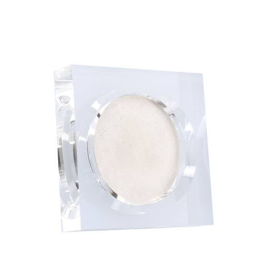 Soprammobile in plexiglass con medaglia San Giuseppe. Dimensioni 8,5x8,5 cm