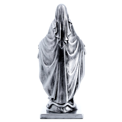 Statua Madonna Immacolata in resina argentata con medaglia. Altezza 20 cm