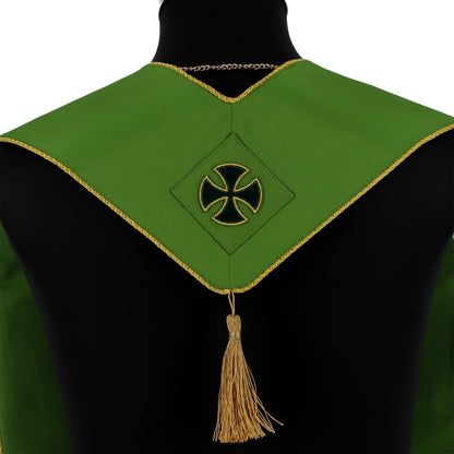Stola sacerdotale con croci in velluto applicate tramite ricamo diretto su tessuto poliestere