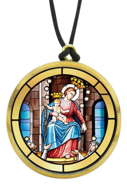 Ciondolo in legno d'olivo con immagine serigrafata. Diametro 3,5 cm