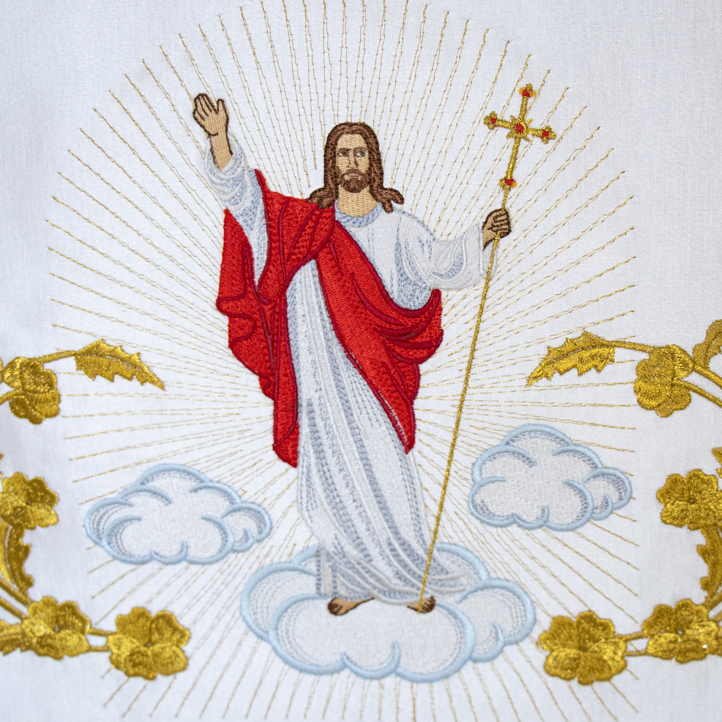 Tovaglia da altare in raso di cotone con ricamo Gesù Risorto. Dimensioni 160x100